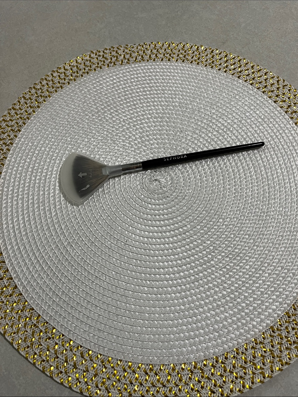 Sephora Silver Silicone Fan Brush with Black Handle no 65